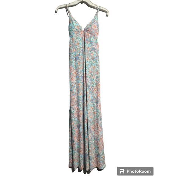 Helen Jon Dresses & Skirts - Helen Jon Medallion print Halter Maxi Dress